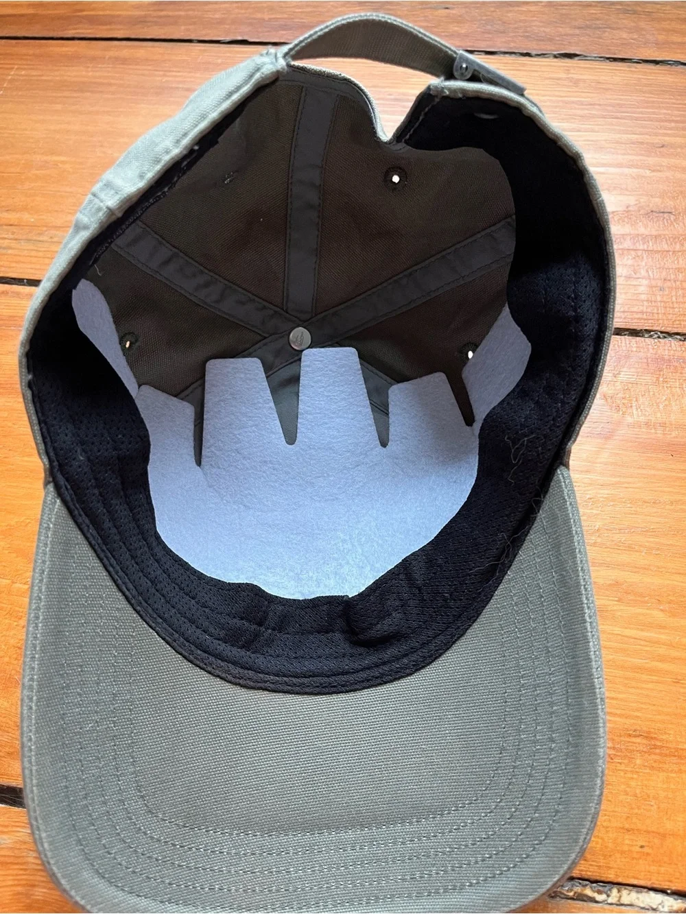 Carhartt cap olive